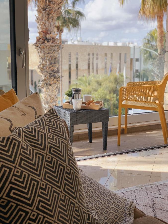 Poseidon'S Luxury Apartment Paphos Exterior photo